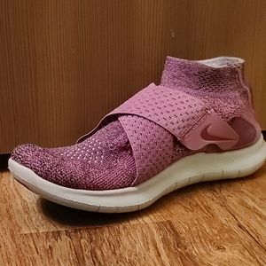 Nike woman's shoe